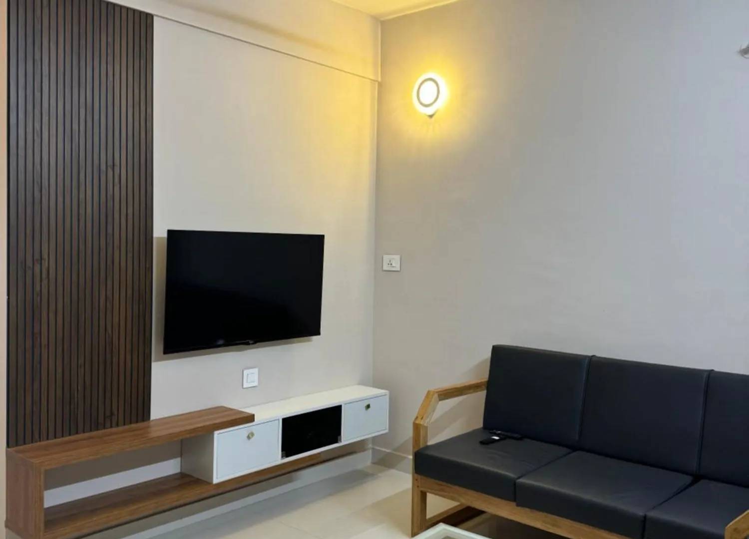 Aami Dhivahi Guest House 03 トリバンドラム